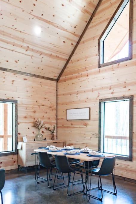 The Secluded Reset Button Cabin Броукън Боу Екстериор снимка