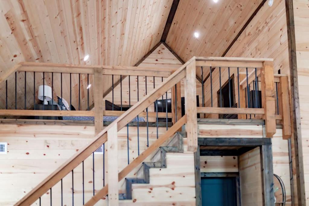 The Secluded Reset Button Cabin Броукън Боу Екстериор снимка